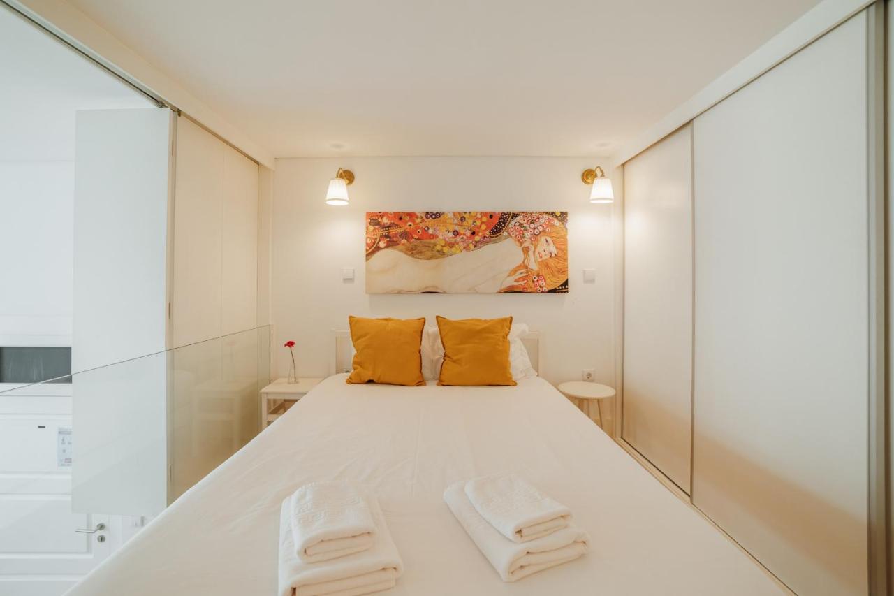 Historic & Sunny Mezzanine Bolhao By Vacationy Apartman Porto Kültér fotó